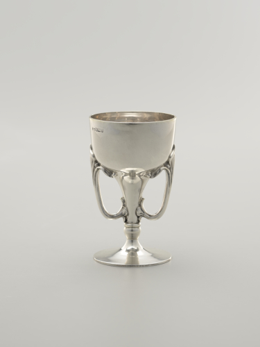 maker%27s%20mark%20of%20Mappin%20%26%20Webb%20Ltd.%2C%20%3Cb%3E%3Ci%3E%20Chalice%3C%2Fi%3E%3C%2Fb%3E%2C%201902%2C%20sterling%20silver%2C%20The%20Margo%20Grant%20Walsh%2020th%20Century%20Silver%20and%20Metalworks%20Collection%2C%20public%20domain%2C%202001.129.31